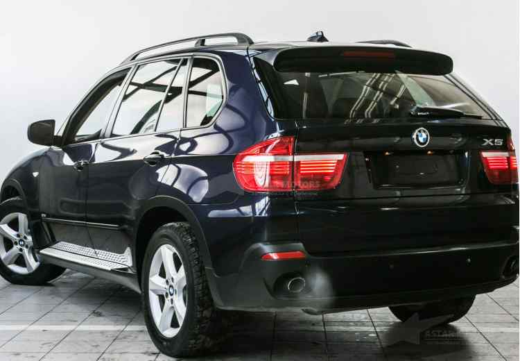 BMW X5 II (E70)