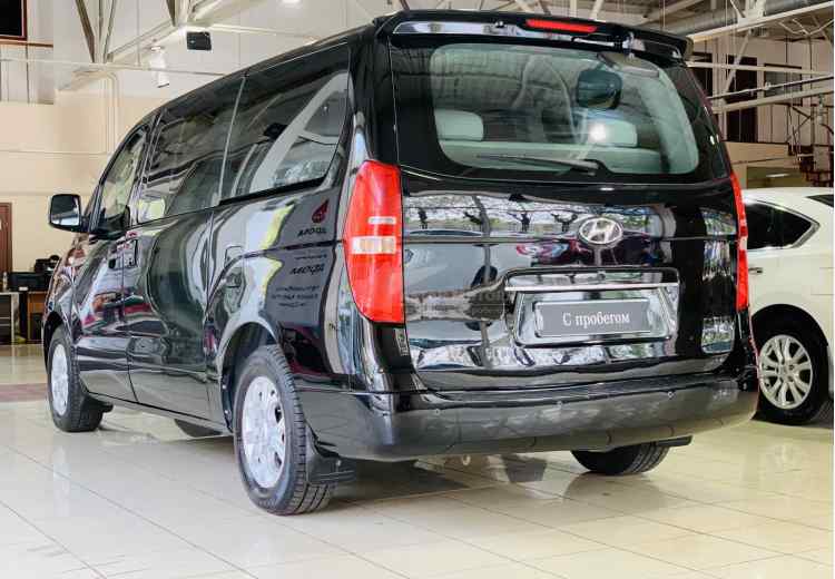 Hyundai Grand Starex I