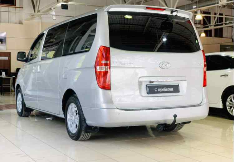 Hyundai Grand Starex I