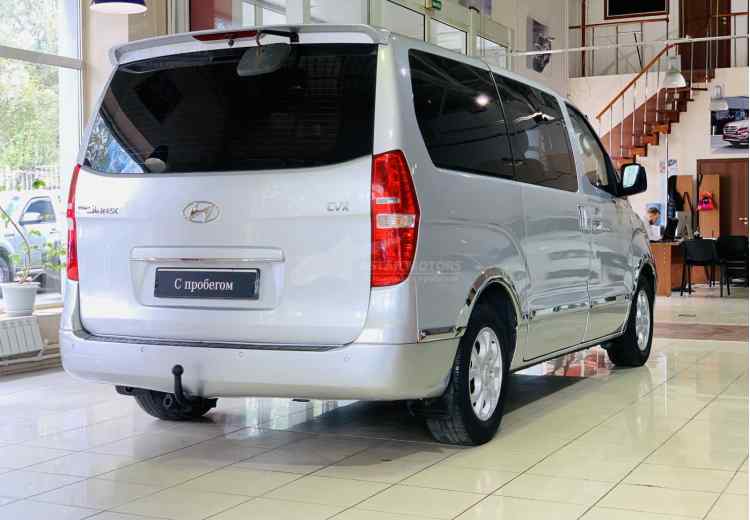 Hyundai Grand Starex I