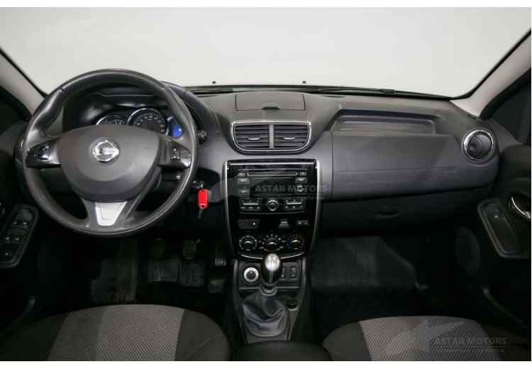 Nissan Terrano III (D10)