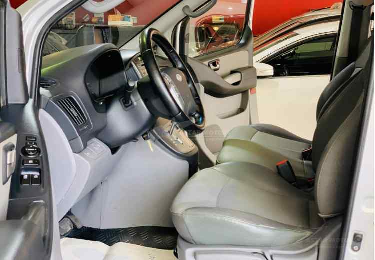 Hyundai Grand Starex I