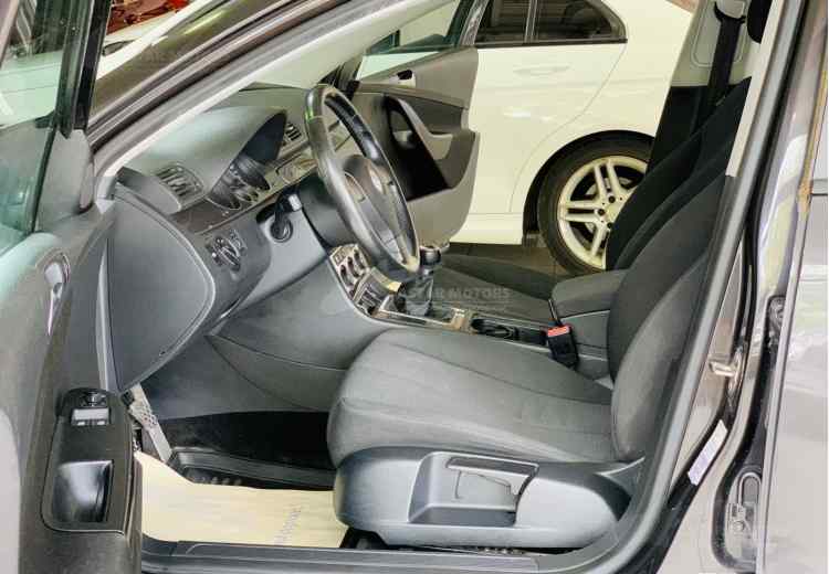 Volkswagen Passat B6