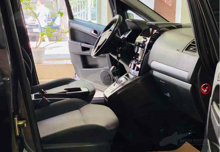 Opel Zafira B Рестайлинг