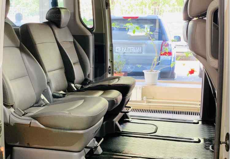 Hyundai Grand Starex I