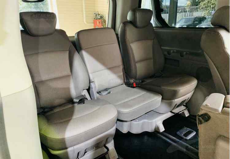 Hyundai Grand Starex I