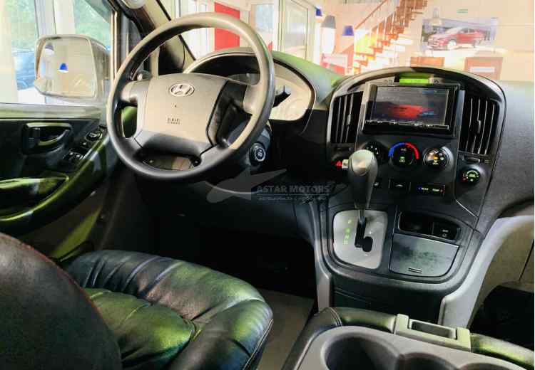 Hyundai Grand Starex I
