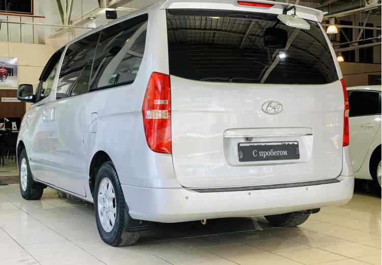 Hyundai Grand Starex I