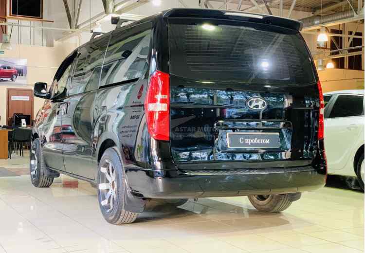 Hyundai Grand Starex I