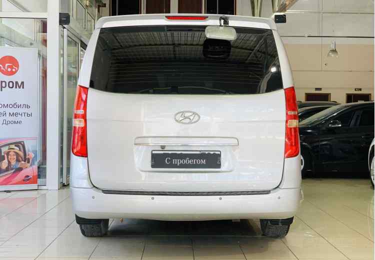 Hyundai Grand Starex I