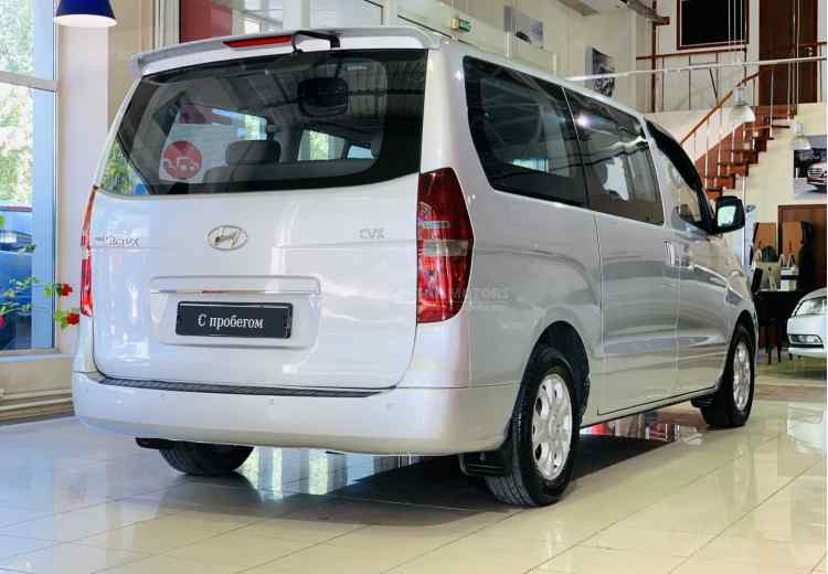 Hyundai Grand Starex I