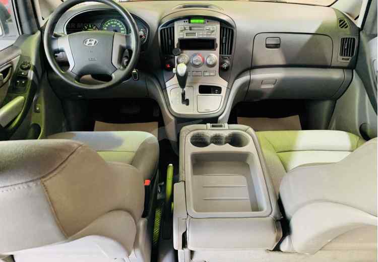 Hyundai Grand Starex I