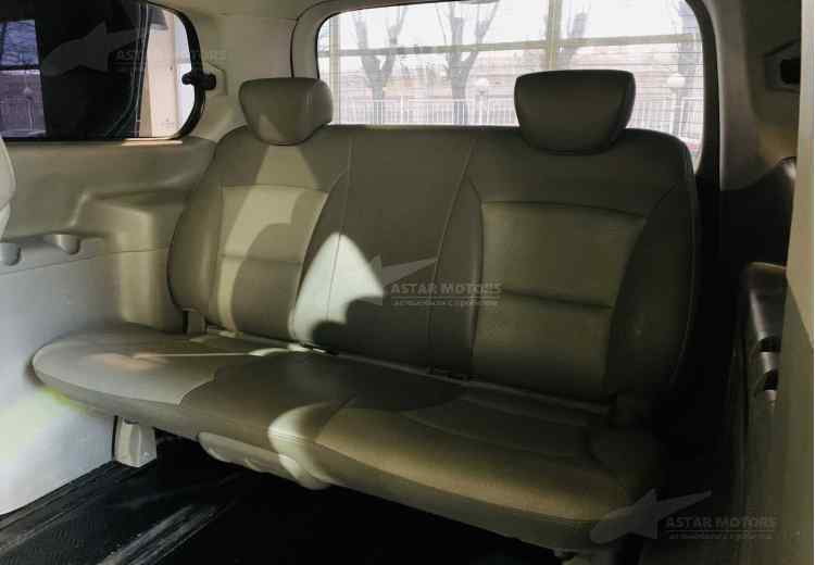 Hyundai Grand Starex I