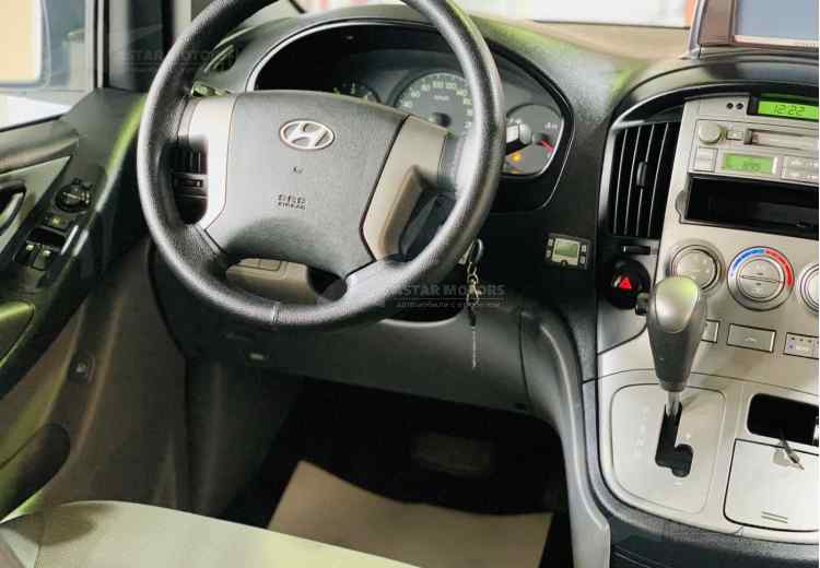 Hyundai Grand Starex I