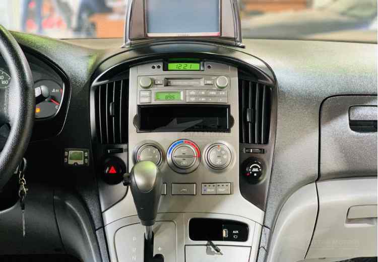 Hyundai Grand Starex I