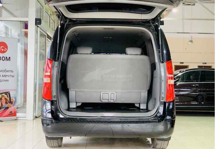 Hyundai Grand Starex I