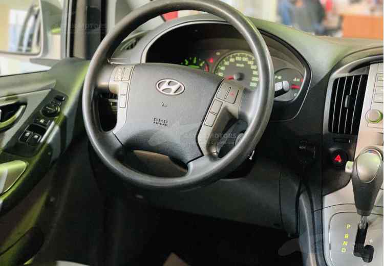 Hyundai Grand Starex I