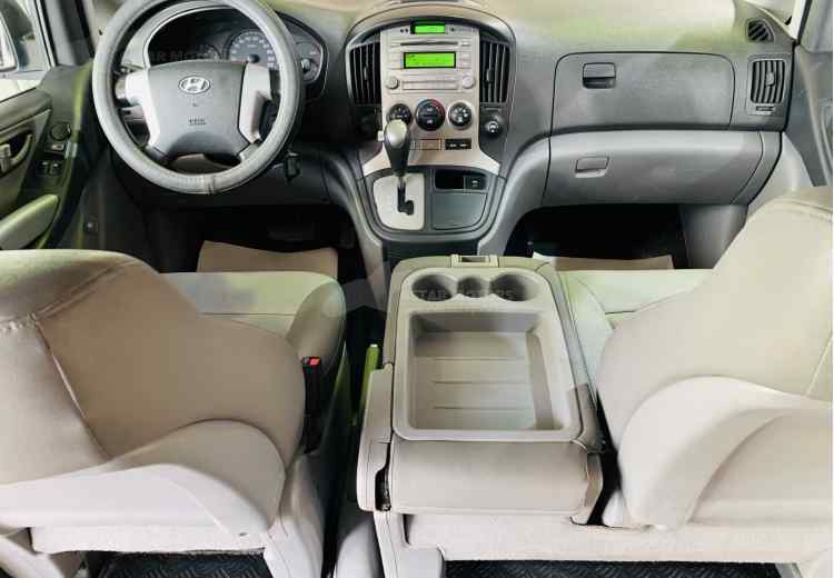 Hyundai Grand Starex I
