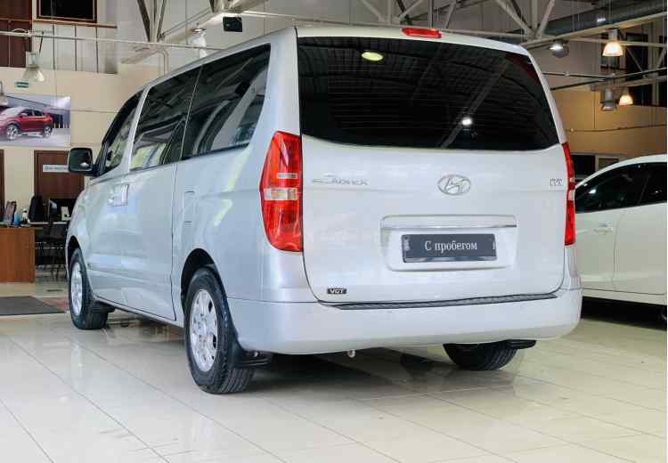 Hyundai Grand Starex I