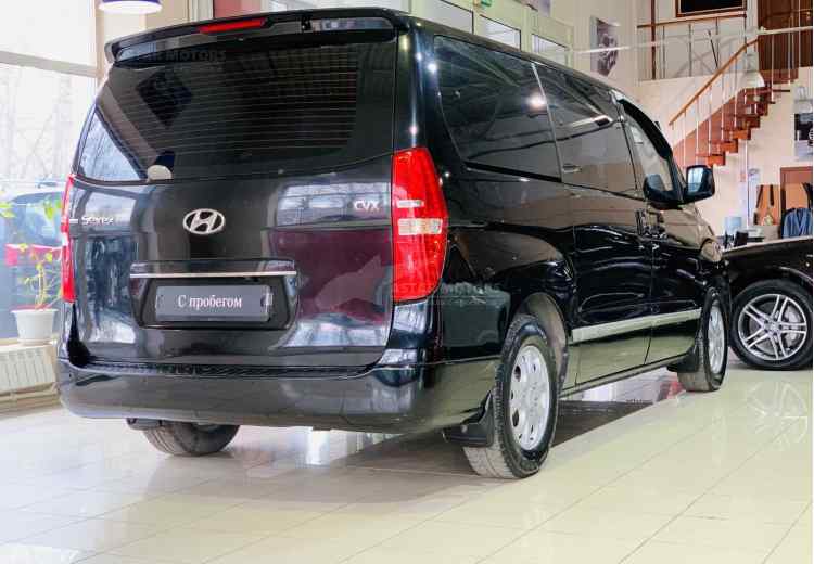 Hyundai Grand Starex I