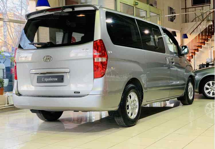 Hyundai Grand Starex I