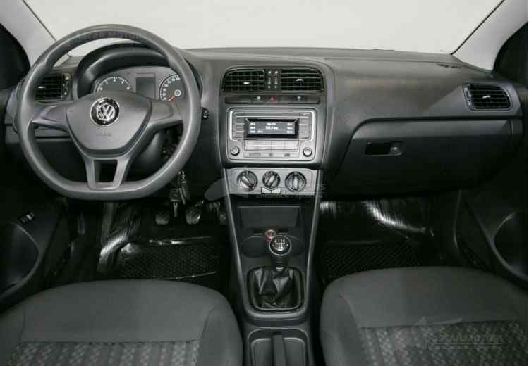 Volkswagen Polo V Рестайлинг