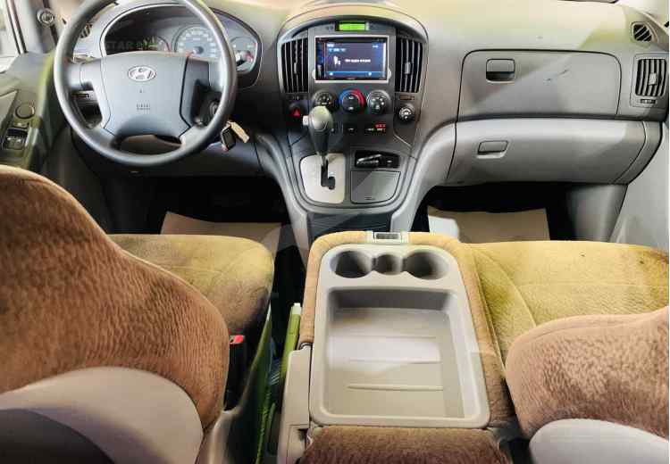 Hyundai Grand Starex I