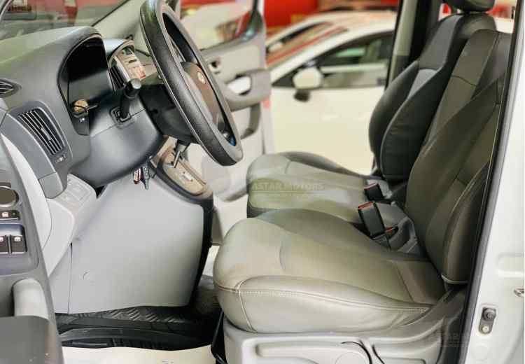 Hyundai Grand Starex I