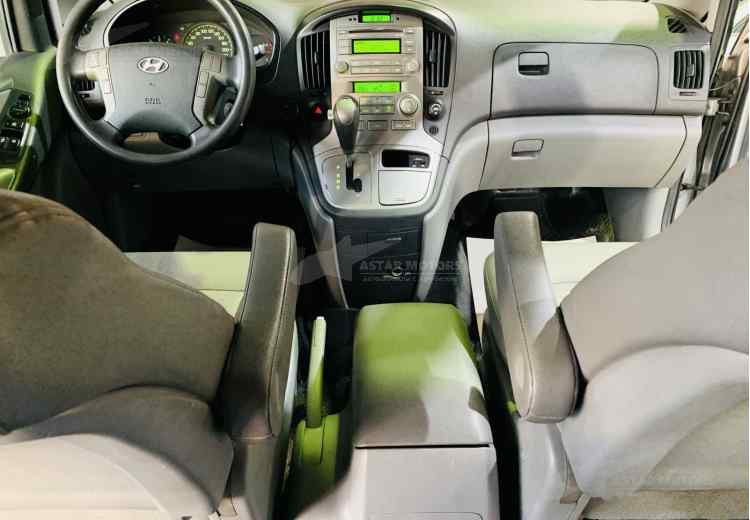 Hyundai Grand Starex I