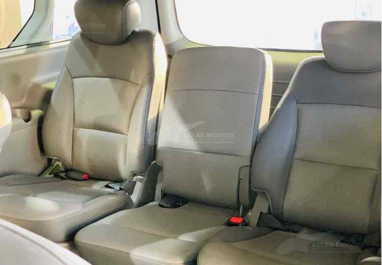 Hyundai Grand Starex I