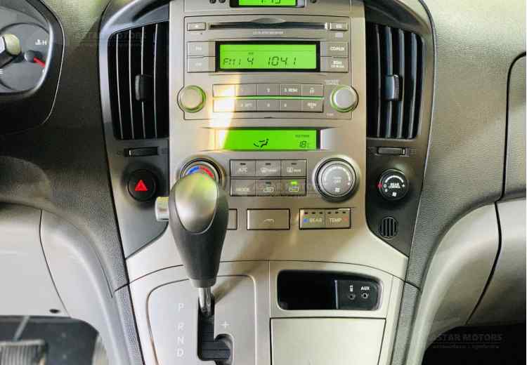 Hyundai Grand Starex I