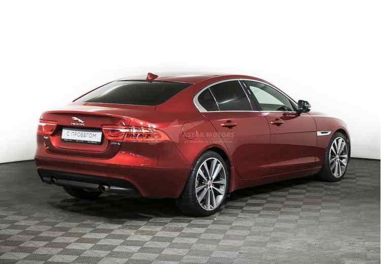 Jaguar XE I