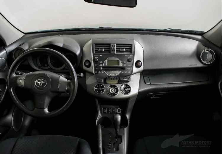 Toyota RAV4 III (XA30)