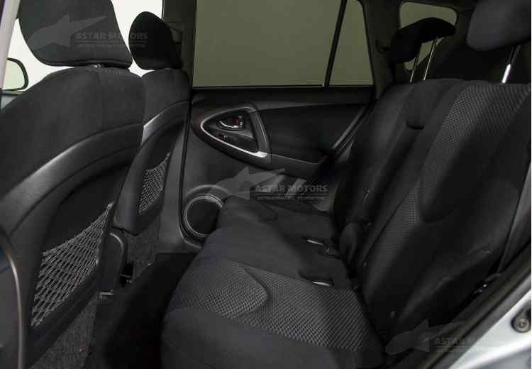 Toyota RAV4 III (XA30)