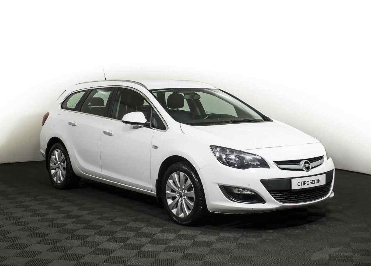 Opel astra 2014 года